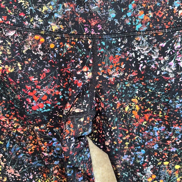 Lululemon Floral Wunder Under Crop II Special Edition Scallop Leggings Size 8 - Picture 13 of 16